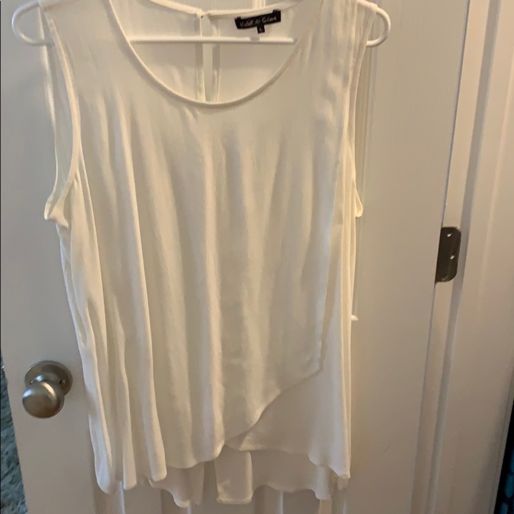White layered tank
